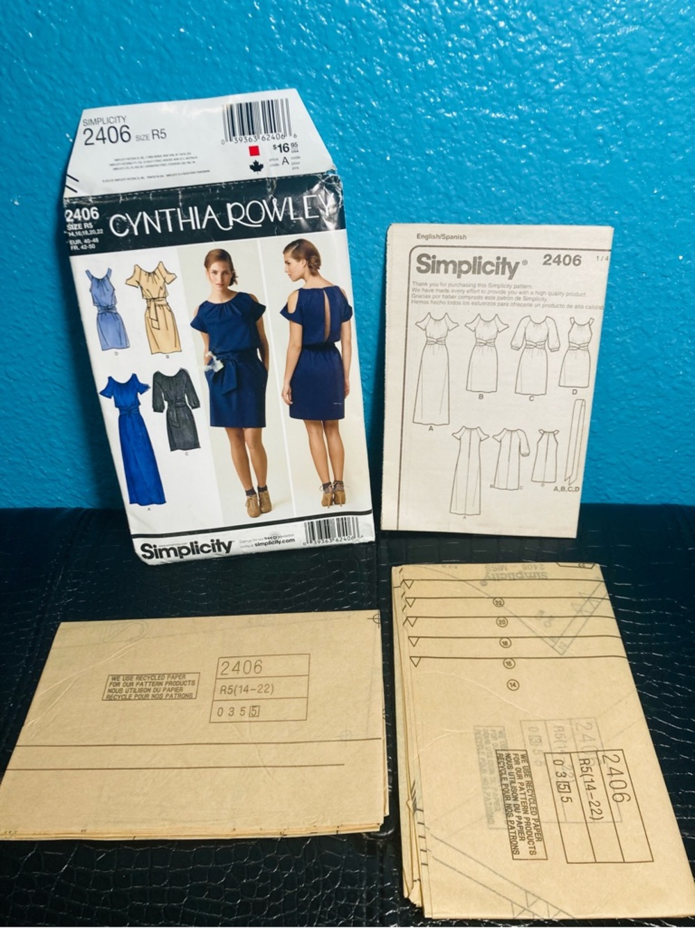 Cynthia Rowley Blue‎ Dress Sewing Pattern - Simplicity 2406